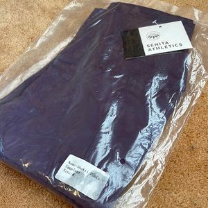 Shakti workout pants in eggplant